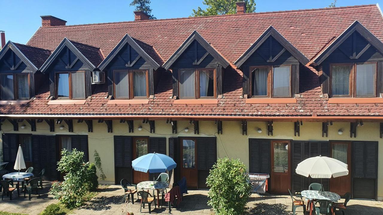 Harmonia Apartmanhaz Balatonlelle Exterior photo