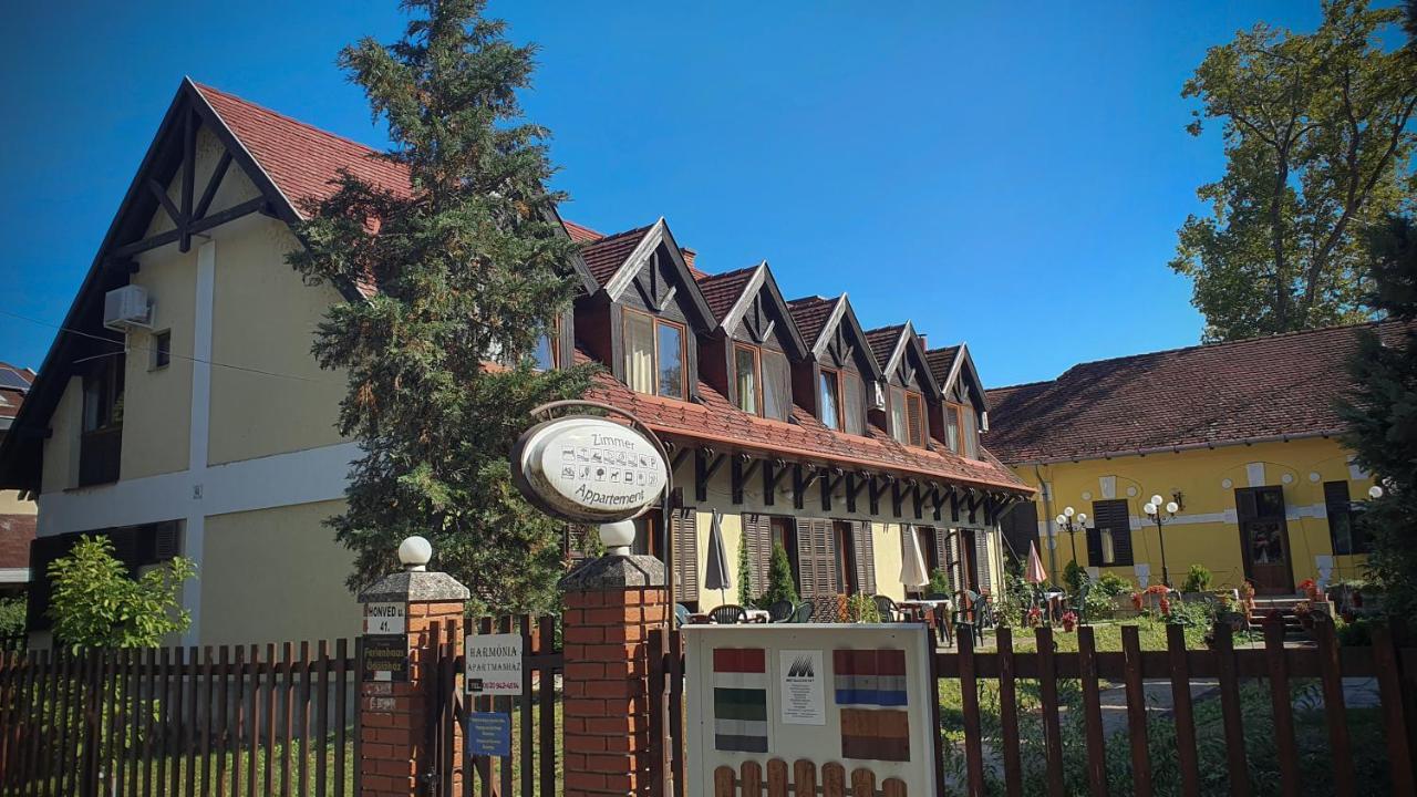 Harmonia Apartmanhaz Balatonlelle Exterior photo