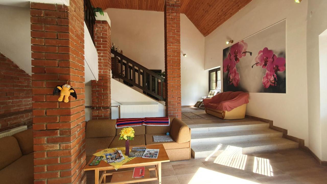 Harmonia Apartmanhaz Balatonlelle Exterior photo